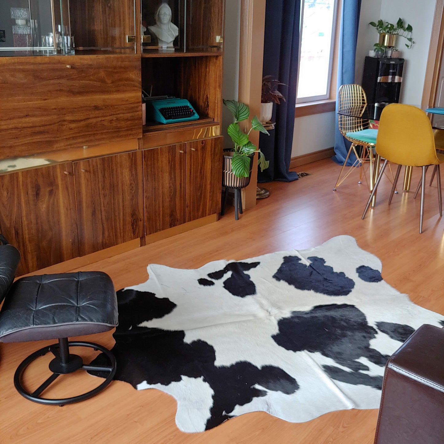 Beautiful Luxury Brazilian Cow Hide Area Rug 6x7
