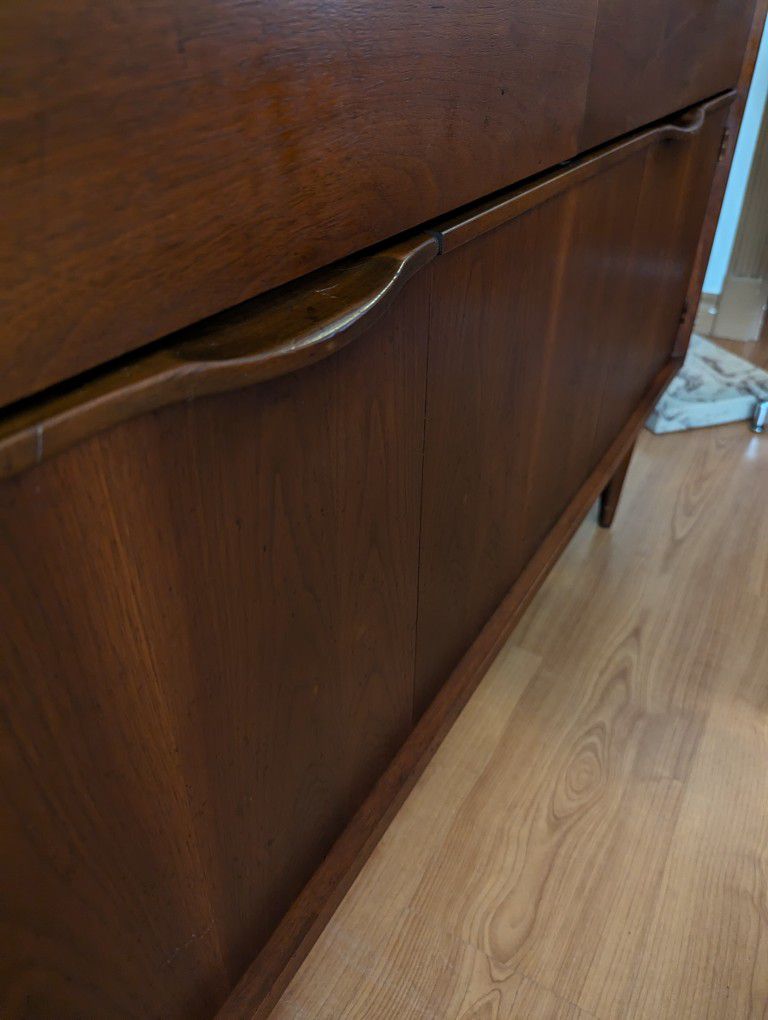 MCM Record Player Stand / Walnut Buffet Credenza Cabinet