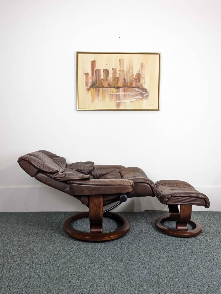 Ekornes Stressless Large Reno Brown Leather Lounge Chair & Ottoman