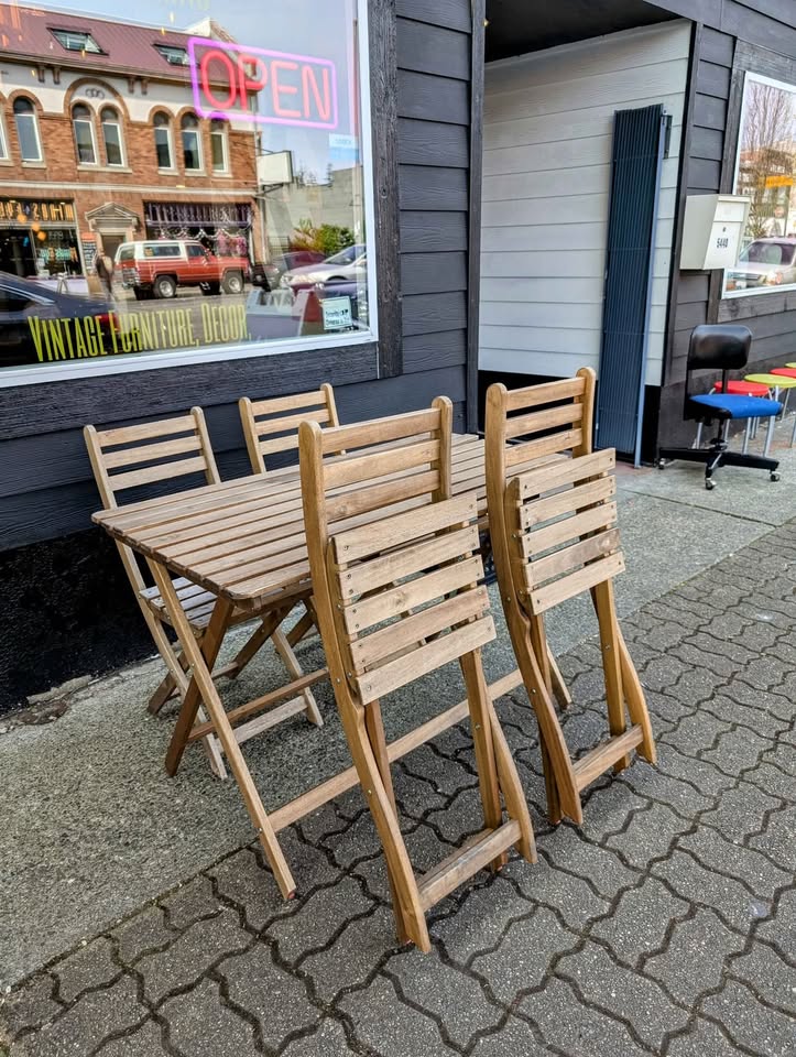 Cute & Compact Folding Wood Patio Set