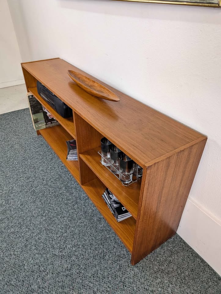 Mid Century Danish Modern Teak Adjustable Bookshelf