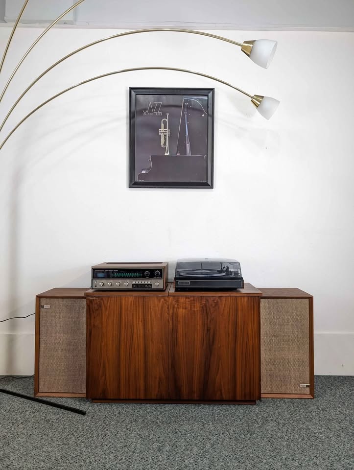 Solid Set of The Fisher XP-1A Vintage Walnut Speakers Circa 1960's