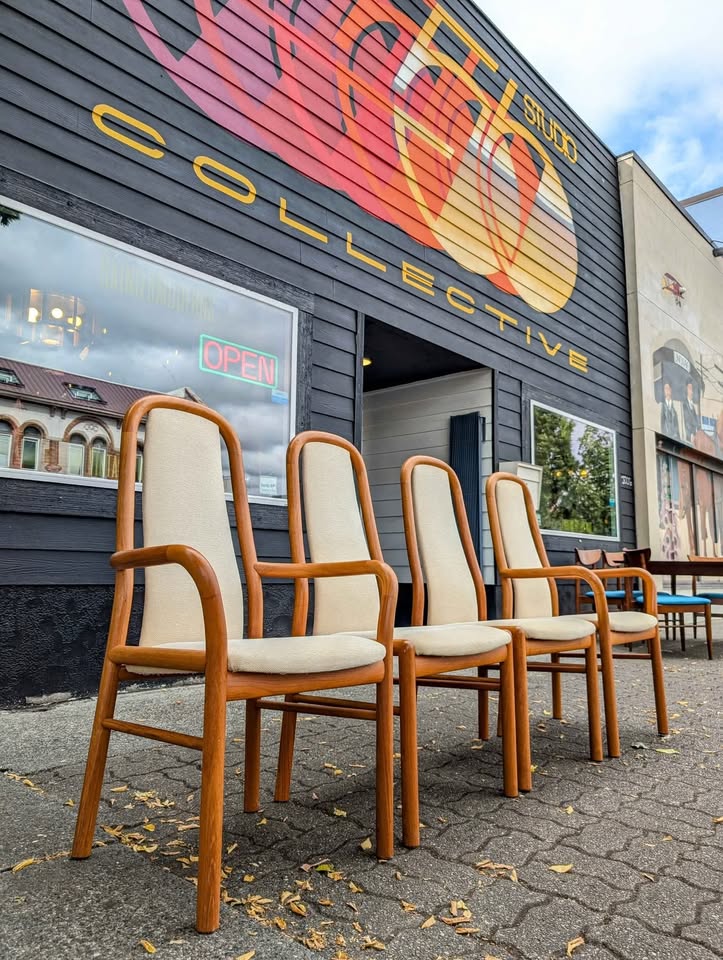 Set of 4 MCM Danish Modern Teak Dining Chairs by Boltinge