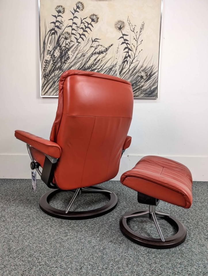 Ekornes Stressless Large Mayfair Leather Lounge Chair Recliner & Ottoman