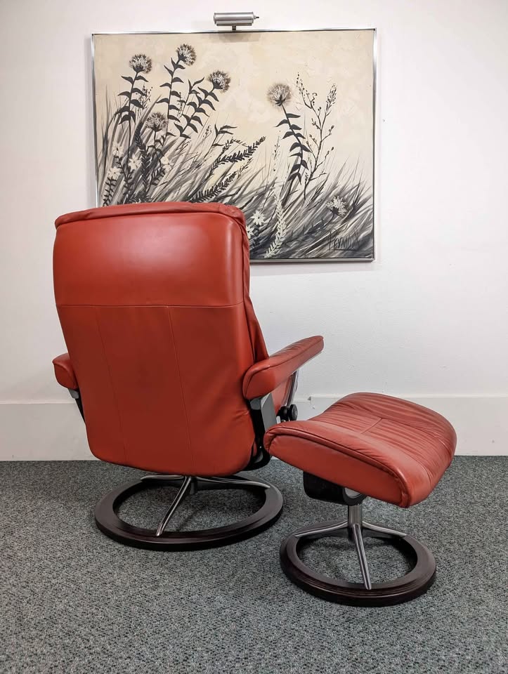 Ekornes Stressless Large Mayfair Leather Lounge Chair Recliner & Ottoman