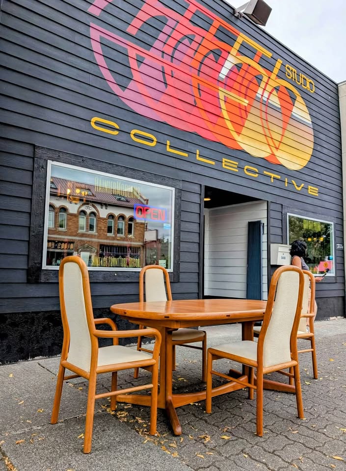 Set of 4 MCM Danish Modern Teak Dining Chairs by Boltinge