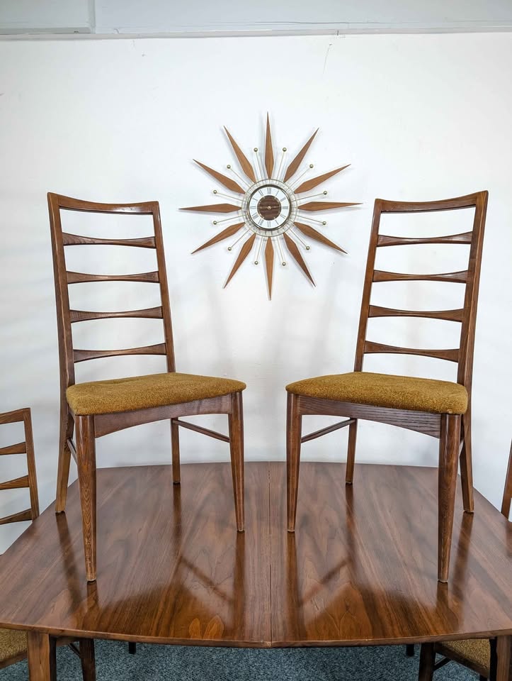 MCM Walnut Dining Table & 6 Chair Set by Broyhill Lenoir