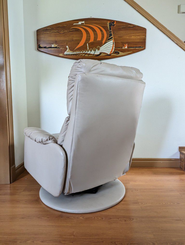 Modern Swivel, Rocker, Leather Lounge Chair Recliner by Barcalounger