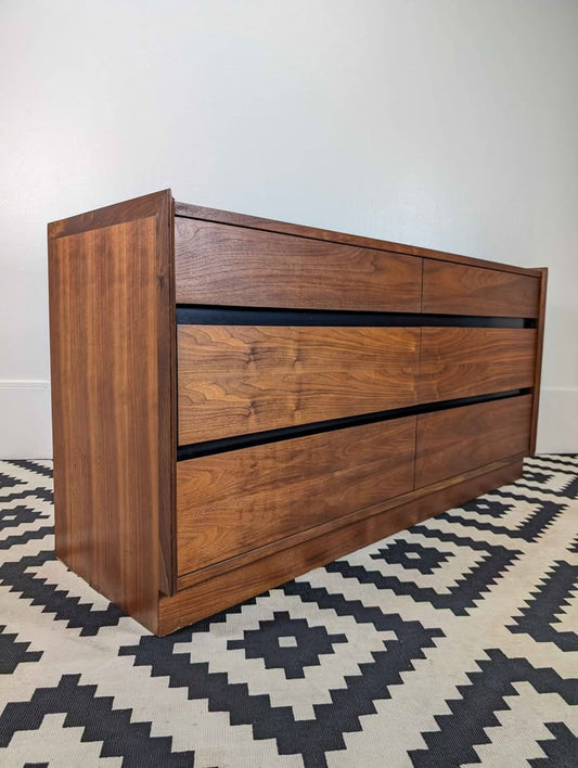 MCM American Walnut Esprit Collection Bedroom Set by Dillinghham