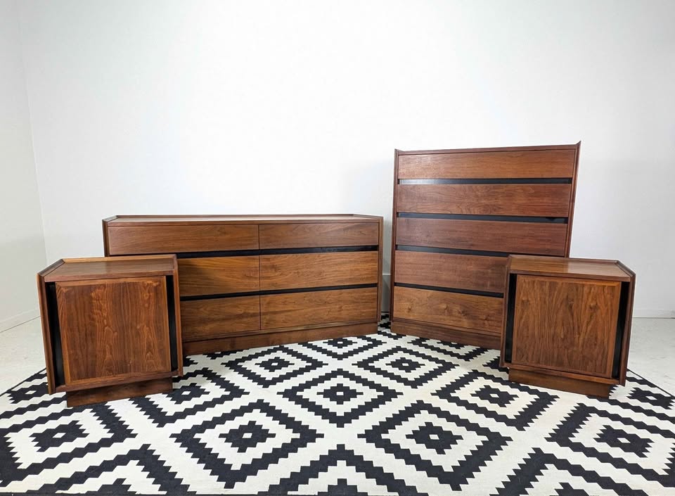 MCM Esprit Collection 6 Drawer Lowboy Dresser by Merton Gershun for Dillingham