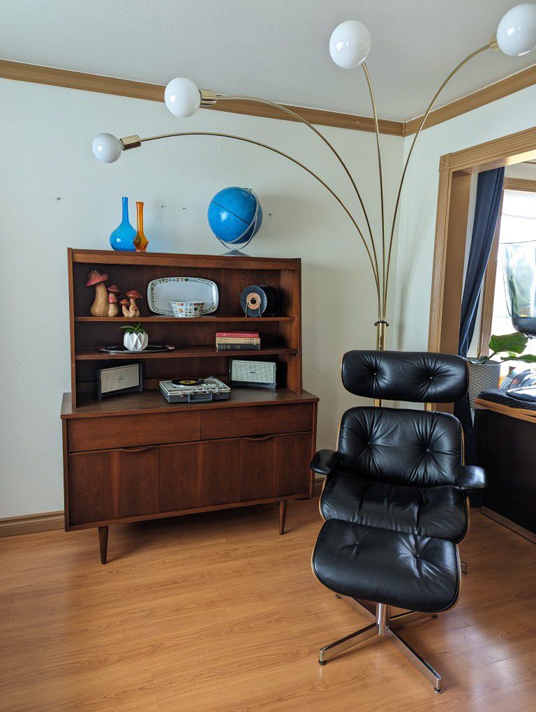 MCM Record Player Stand / Walnut Buffet Credenza Cabinet