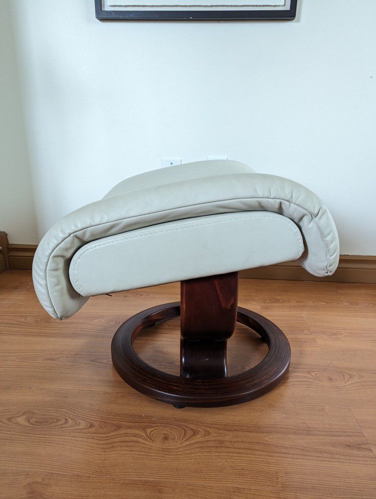 Ekornes Stressless Magic Collection White Paloma Leather Ottoman for Recliner Chair