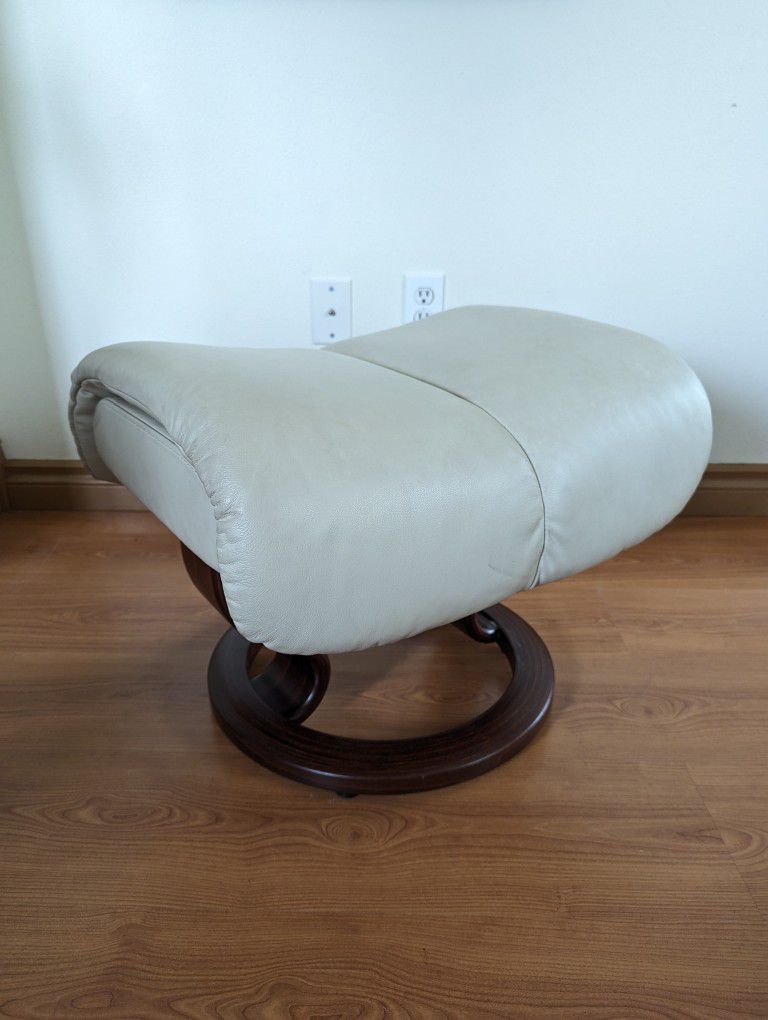 Ekornes Stressless Magic Collection White Paloma Leather Ottoman for Recliner Chair
