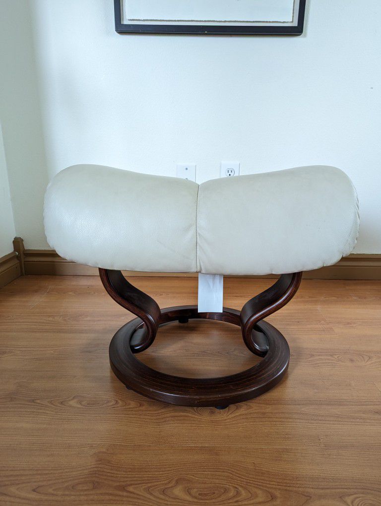 Ekornes Stressless Magic Collection White Paloma Leather Ottoman for Recliner Chair