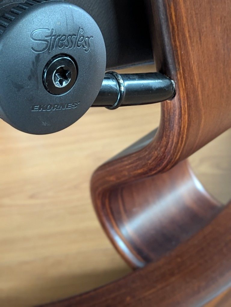 Ekornes Stressless Brown Leather Lounge Chair Recliner