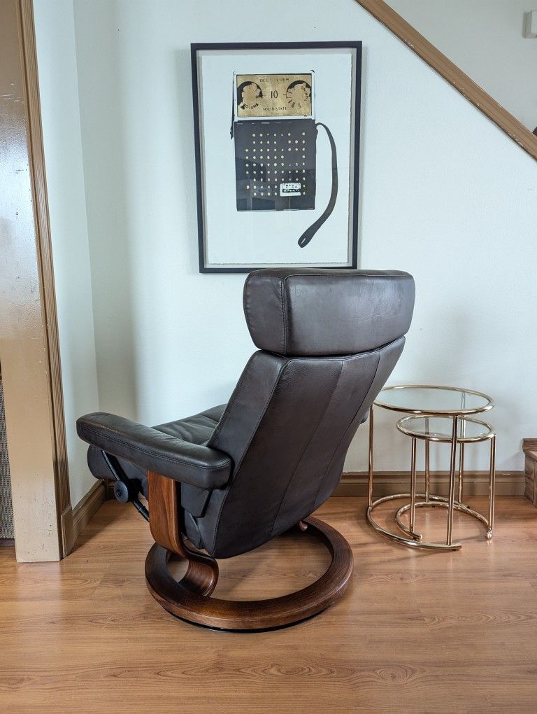 Ekornes Stressless Brown Leather Lounge Chair Recliner