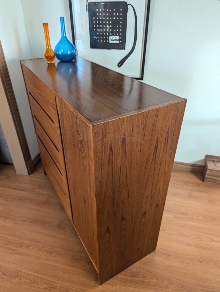 Danish Modern Teak Gentlemans Dresser Chest