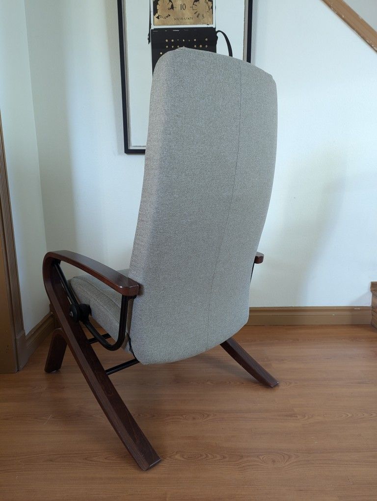 Ekornes Stressless You Upholstered Lounge Chair Recliner & Ottoman