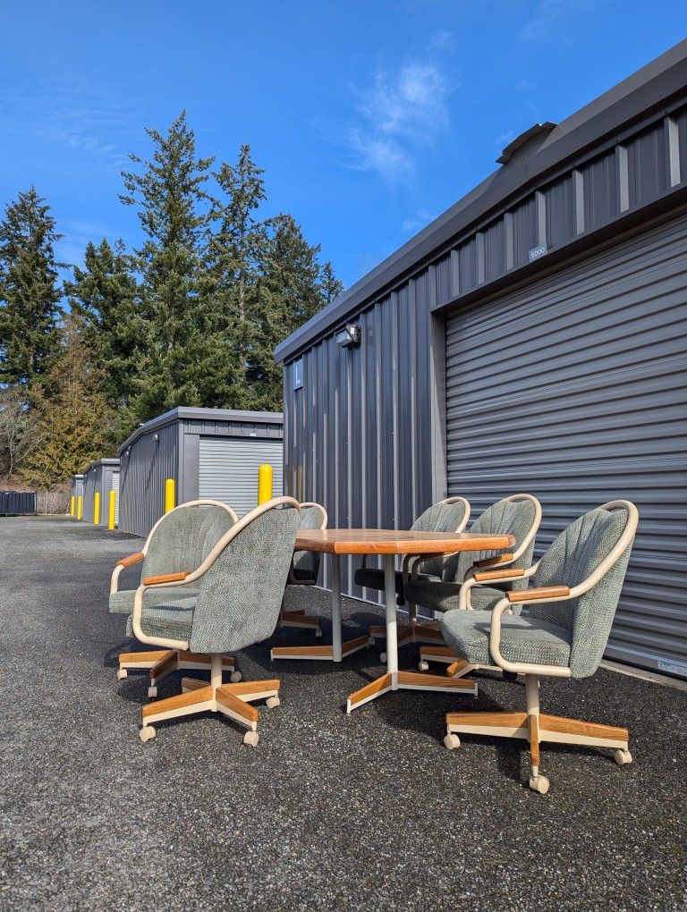 Postmodern Dining Table Set w/ 6 Chairs by Douglas Furniture