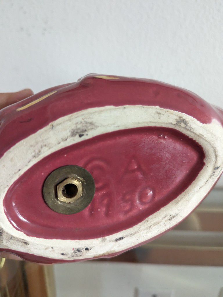 Mid Century Vintage Raspberry & Gold Ceramic Swan Table Lamp Statue