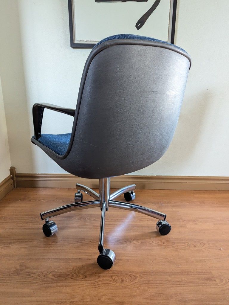MCM Charles Pollock Style Blue Tweed Rolling Desk Chair by Steelcase