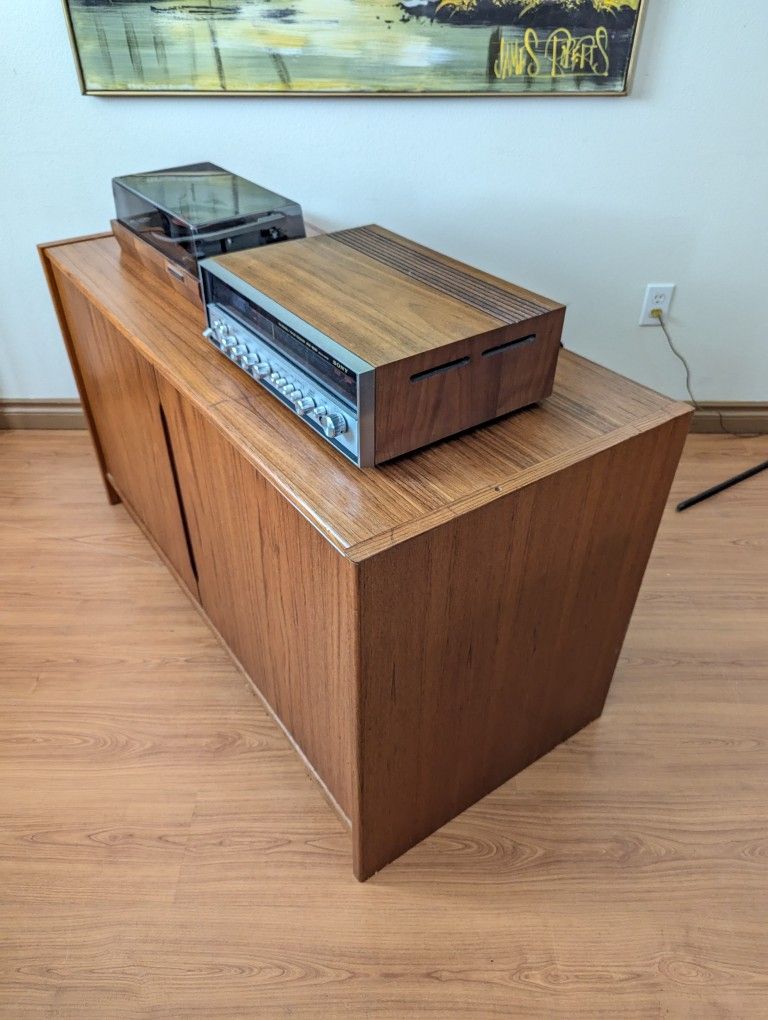 Danish Modern 2 Door Teak Media Credenza Made In Denmark
