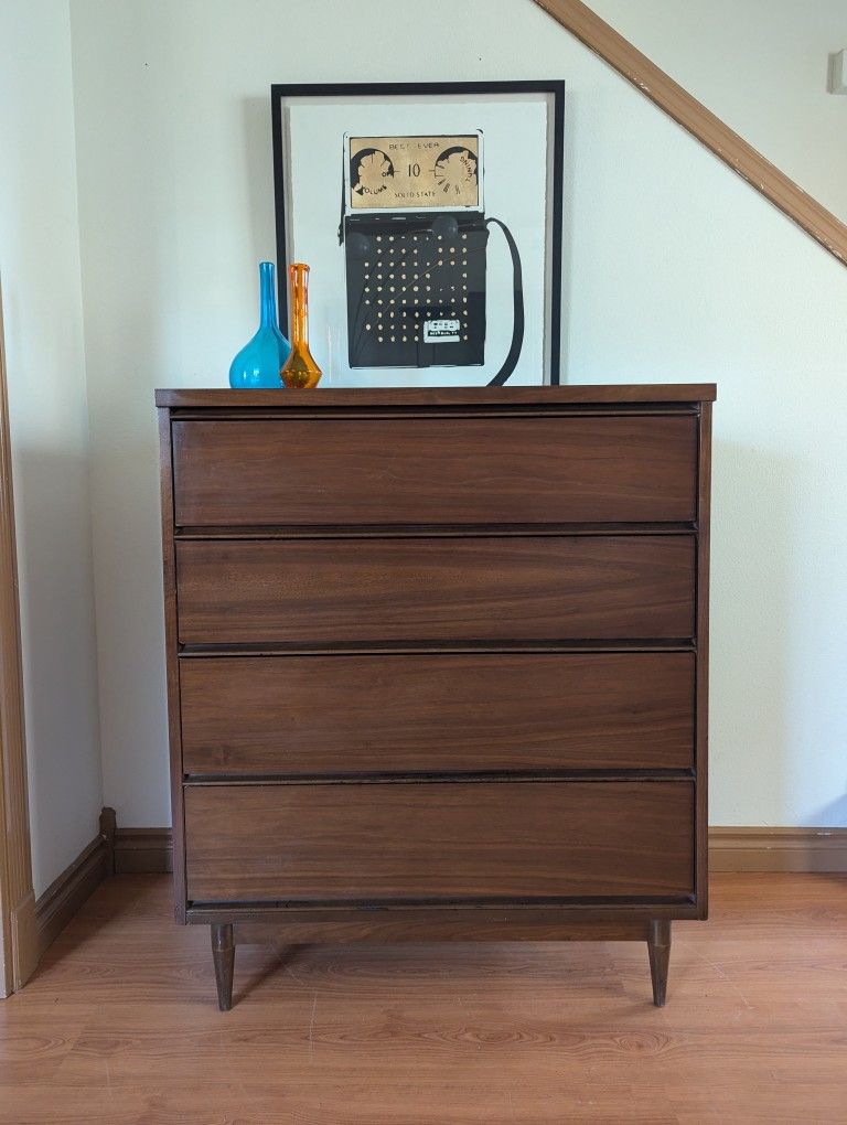 Mid Century Modern 4 Drawer Highboy Dresser by Broyhill