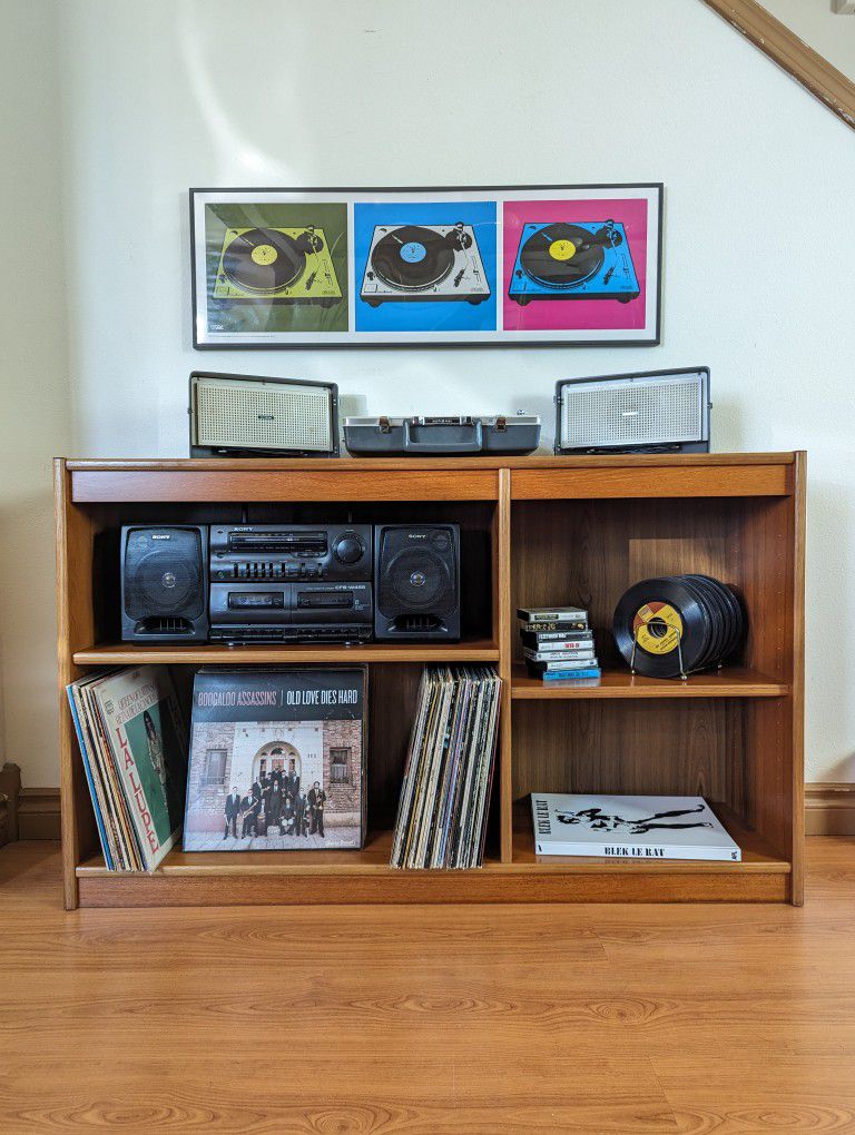 Vintage Danish Modern Teak Record Player Stand / MCM Bookshelf Display