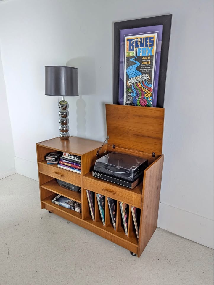 Danish Modern Teak Record Player Stand / Media Cabinet