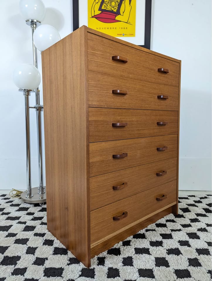 Mid Century Danish Modern 6 Drawer Teak Highboy / Lingerie Chest