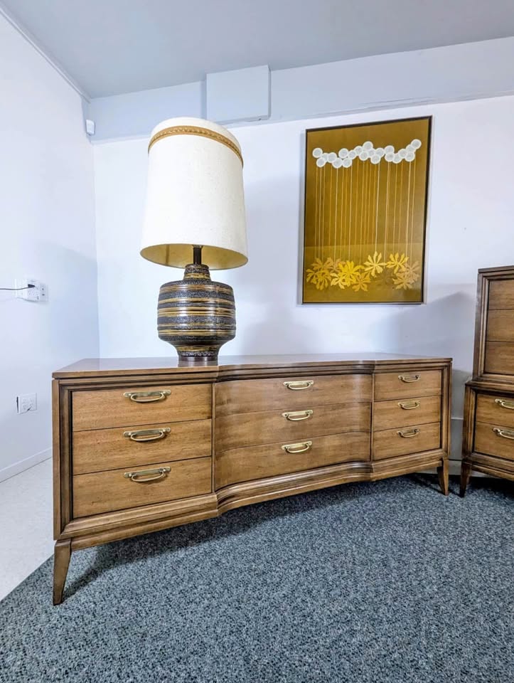 Johnson Carper Mid Century Modern Bedroom Set