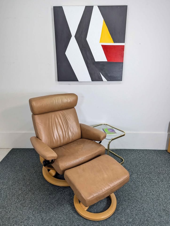 Ekornes Stressless Leather Lounge Chair & Ottoman / Tan Lounger Recliner
