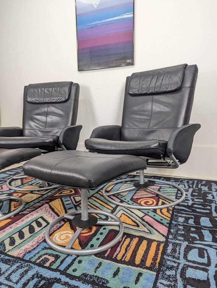 Pair of Vintage IKEA Malung Black Leather Lounge Chair Recliners in Style of Ekornes