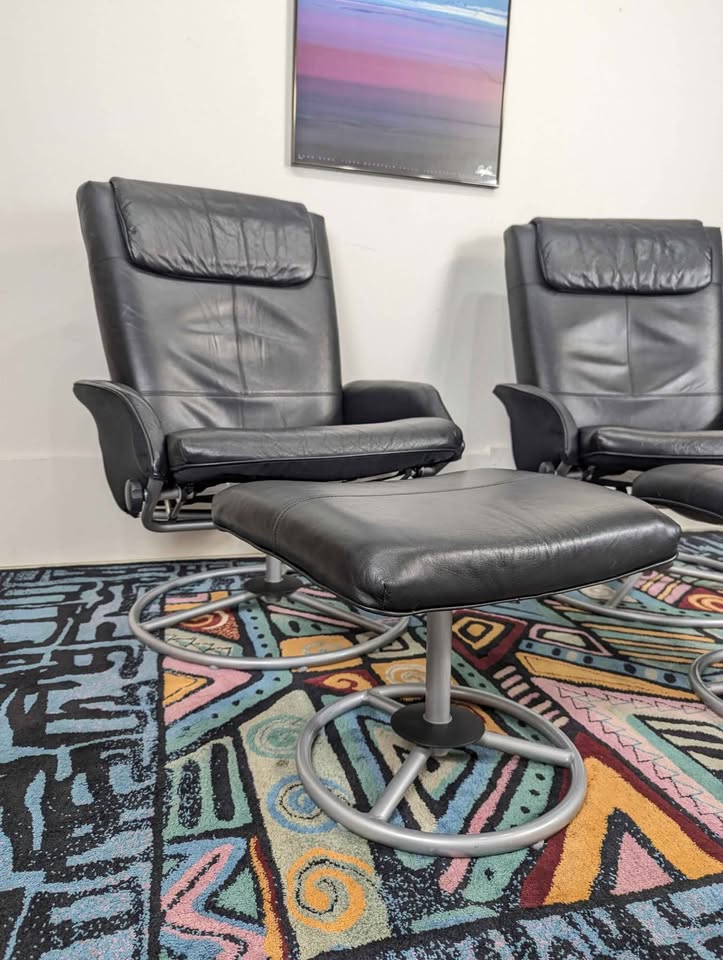 Pair of Vintage IKEA Malung Black Leather Lounge Chair Recliners in Style of Ekornes