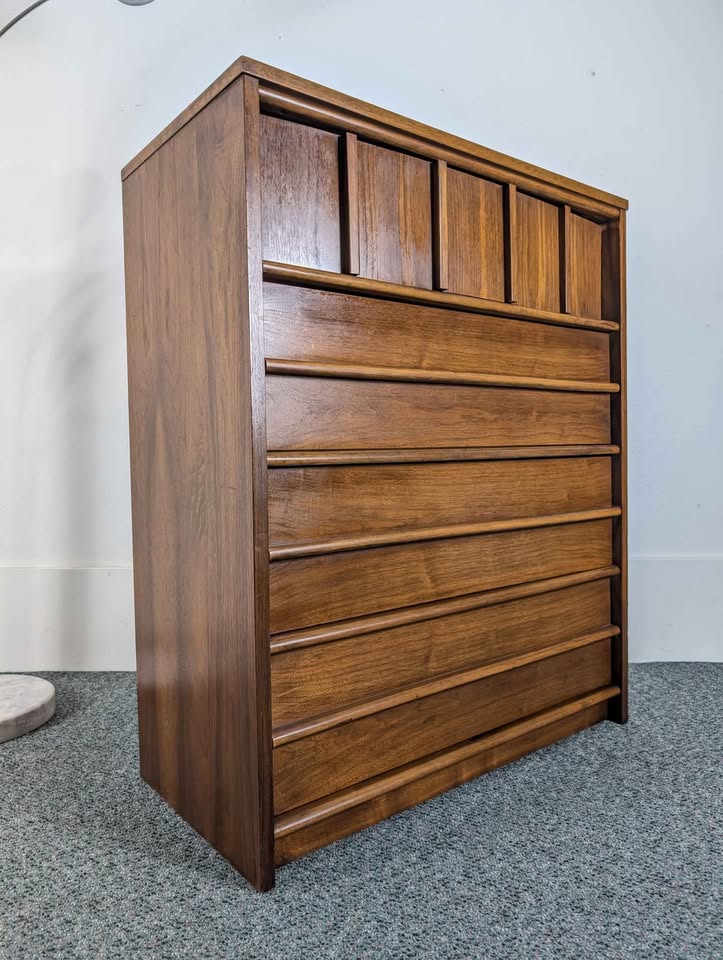 Mid Century Modern 4 Drawer Walnut Highboy