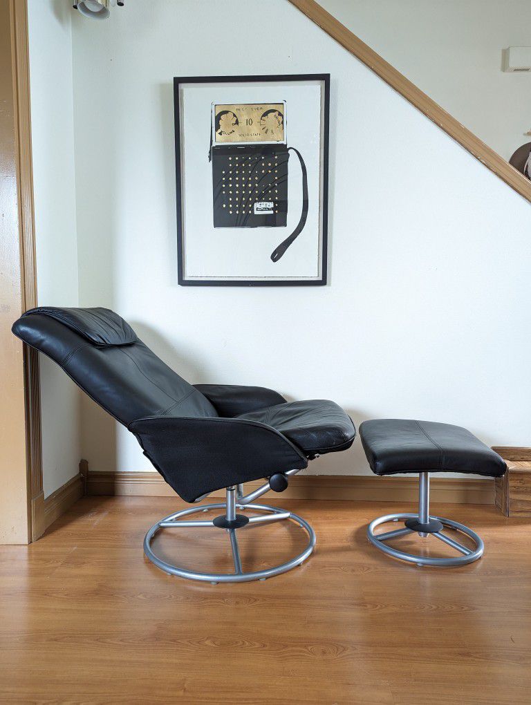 Pair of Ekornes Stressless Style Black Leather Lounge Chair & Ottoman Recliner Set by IKEA