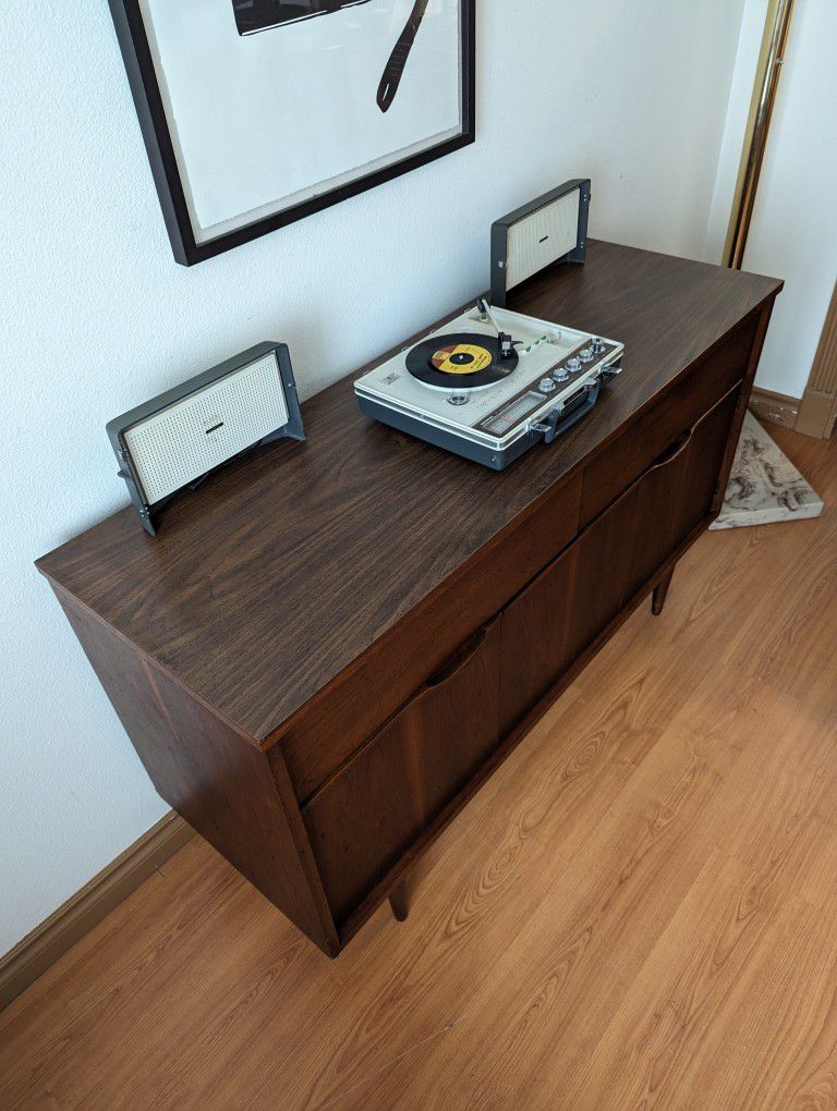 MCM Record Player Stand / Walnut Buffet Credenza Cabinet
