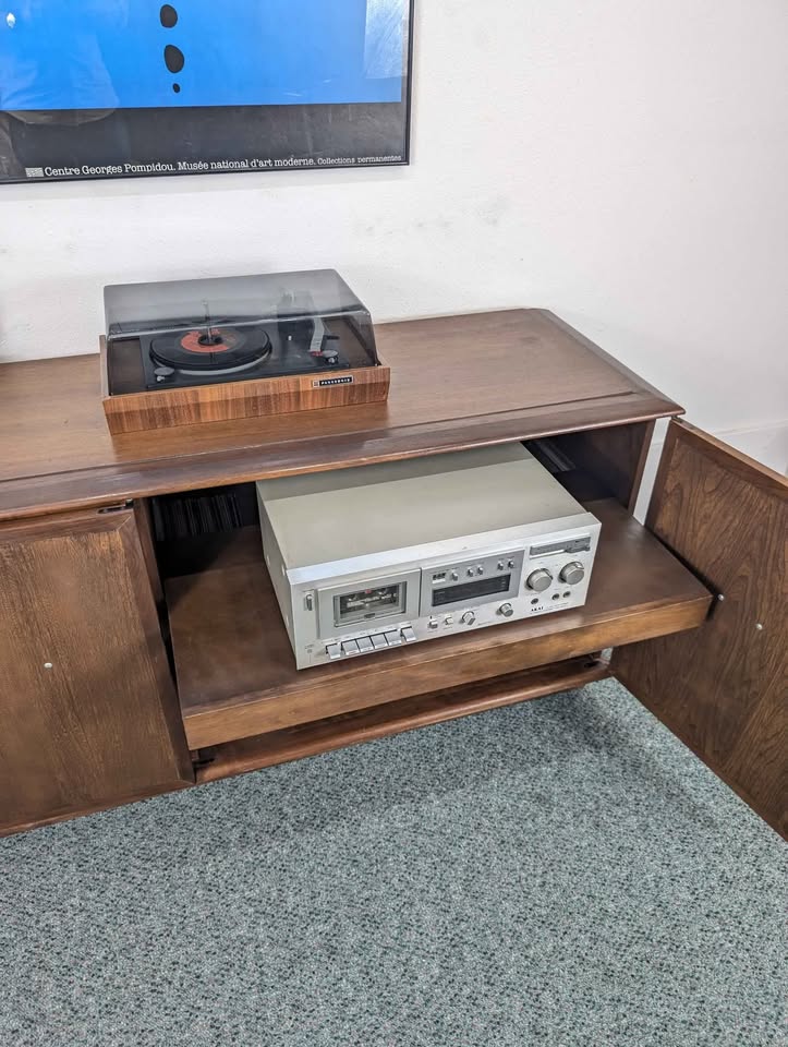 MCM Walnut Record Player Cabinet & Vinyl Storage Credenza by Altec Lansing