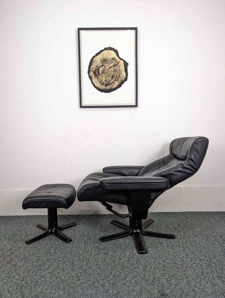 Small Black Leather Stressless Lounge Chair Recliner & Ottoman by Fjords