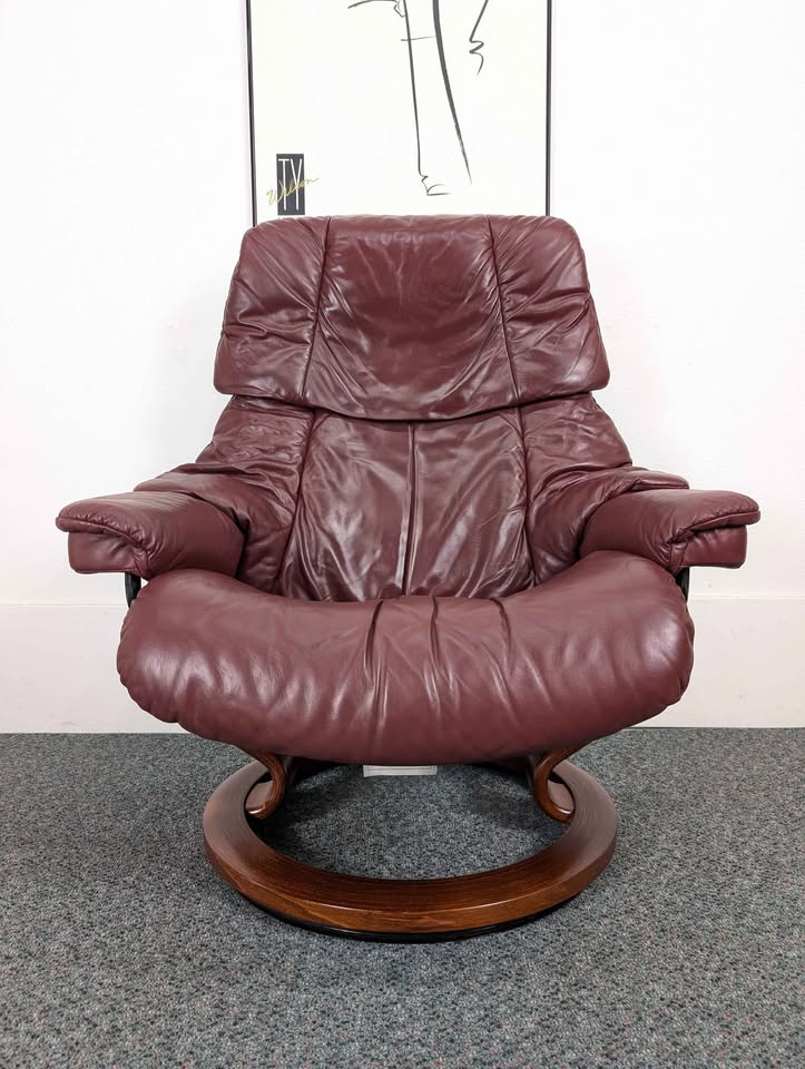 Ekornes Stressless Large Leather Lounge Chair Recliner & Ottoman