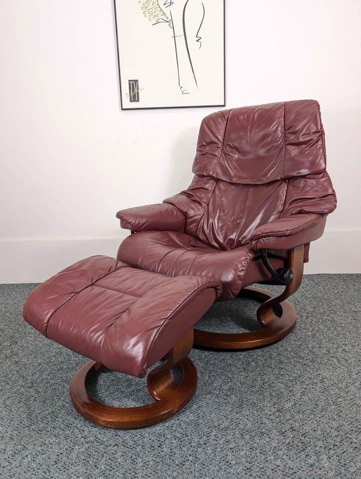 Ekornes Stressless Large Leather Lounge Chair Recliner & Ottoman