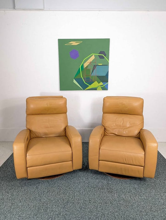 Beautiful Pair of Powered Leather Recliners by American Leather
