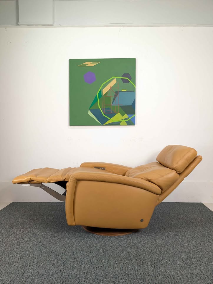 Beautiful Pair of Powered Leather Recliners by American Leather