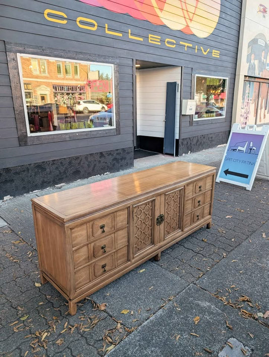 MCM Thomasville Tamerlane 9 Drawer Lowboy Dresser / Credenza