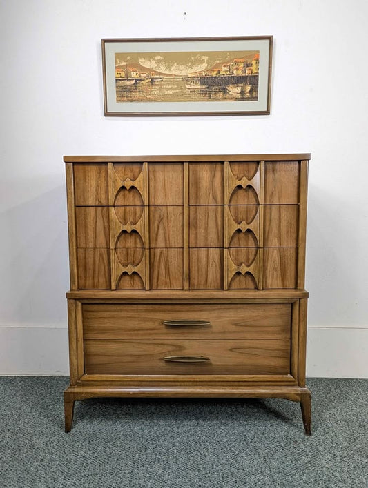 Mid Century Modern Vintage 8 Drawer Walnut Highboy