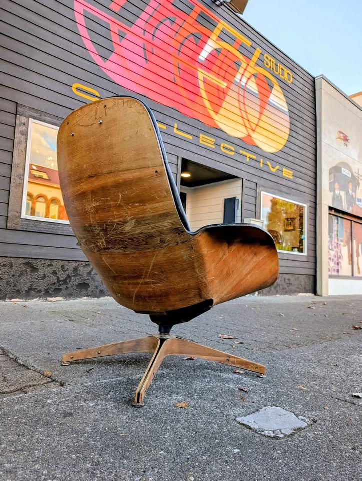 Iconic MCM Mr. Chair by George Mulhauser for Plycraft