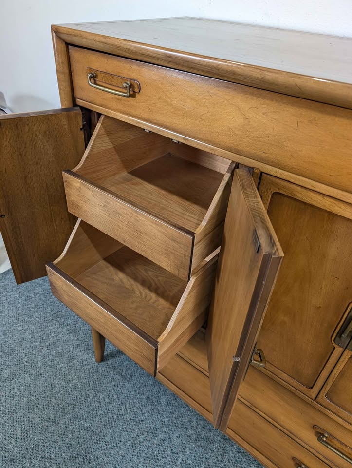 MCM Meridian Collection Gentlemen's Chest Highboy by Drexel