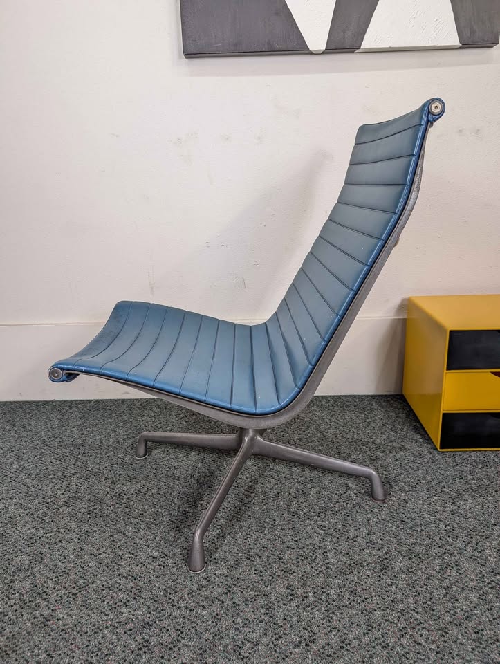 MCM Vintage Blue Herman Miller Aluminum Group Swivel Chair