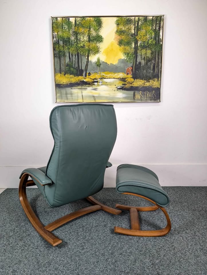 Ekornes Stressless Teak & Leather Lounge Chair Rocker Recliner & Ottoman