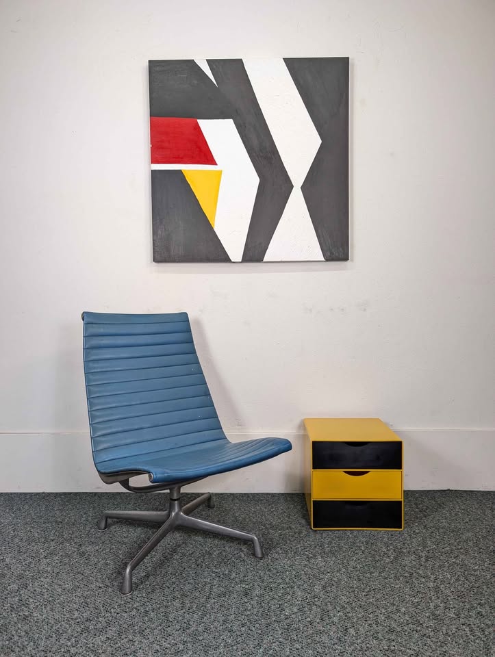 MCM Vintage Blue Herman Miller Aluminum Group Swivel Chair